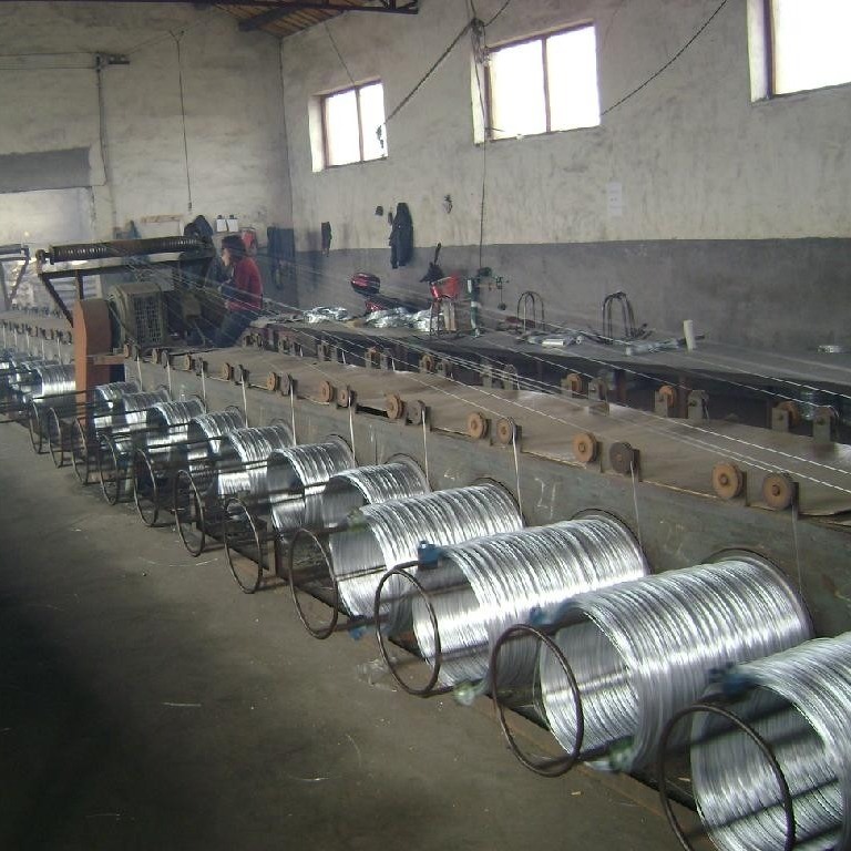 El electro alambre de hierro galvanizado, alambre de atascamiento galvanizado/las liras galvanizadas/galvanizó el alambre Stee con poco carbono del lazo del anillo del hierro